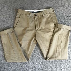 Like New Eddie Bouer Men’s Kahkis